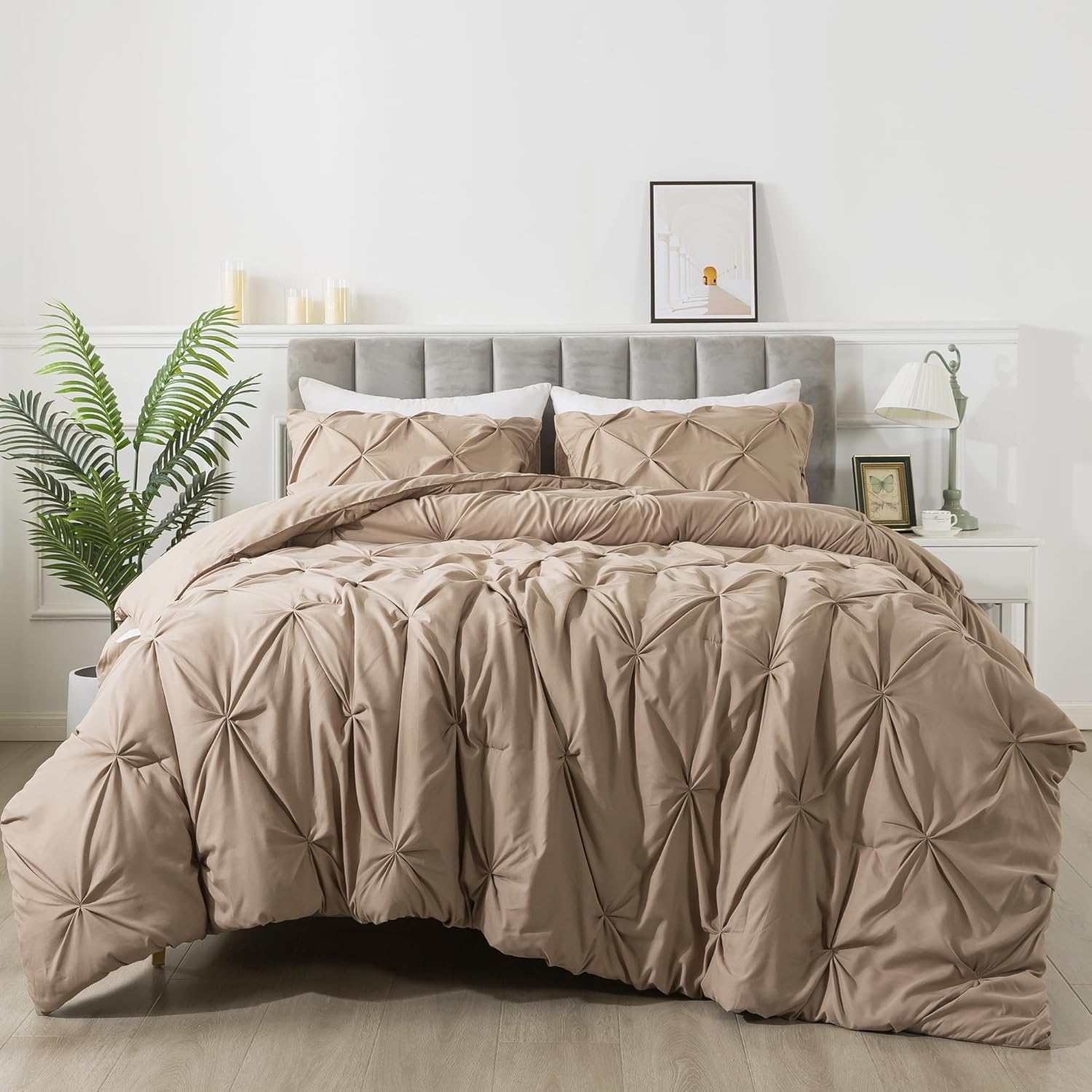 Cute Soft Pinch Pleat Comforters Bedding Set